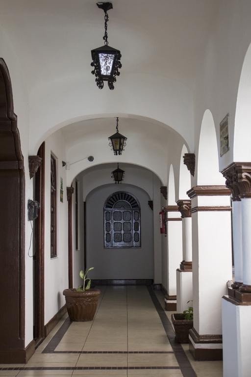 Hotel Colonial 만사니요 외부 사진
